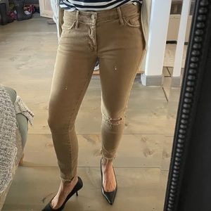 Mother looker ankle fray